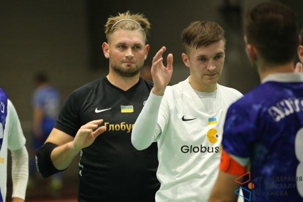 АТ АНТОНОВ - Глобус Банк