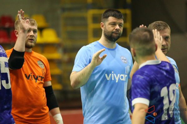 МФК ВіЯр - АТ АНТОНОВ