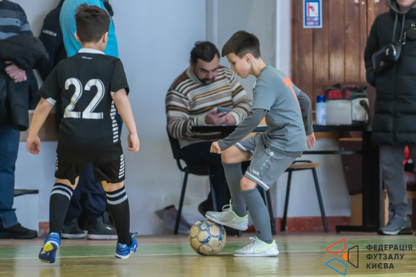 КДЮСШ Переможець 17' - ДЮСШ-25 17'