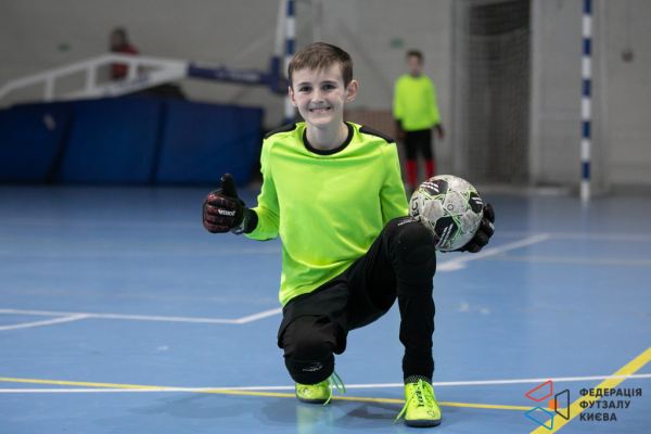 КДЮСШ Чемпіон 13' - ФК Десна 12'