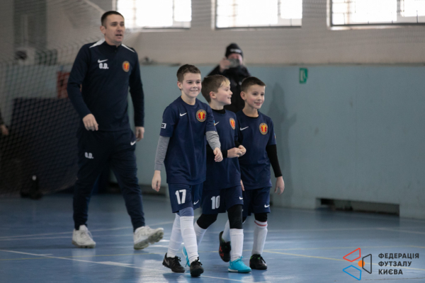 КДЮСШ Чемпіон 17' - Атлет 284 17'