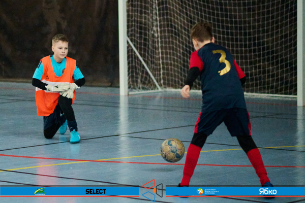 Чемпіон Дарницька площа 15' - СК КНУТД 15'