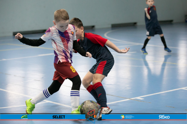 КДЮСШ Чемпіон 17' - Чемпіон Дарницька площа 17'