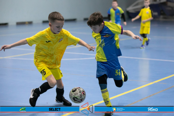 Атлет 284-2 17' - URAGAN BRO 17'