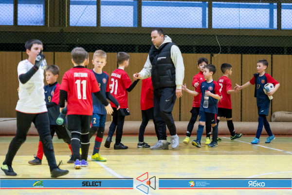 Академія Алієва 16' - Чемпіон Дарницька площа 16'