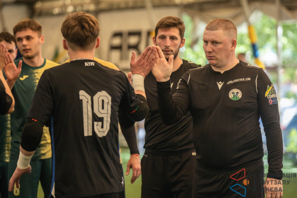 FC KHARAKTERNIK - Золоті Ворота