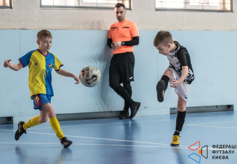 URAGAN BRO	16' - ДФК Софія 16'