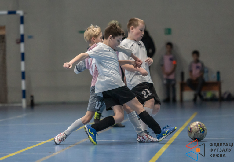 ДЮСШ-14 ФАРР 15' - КДЮСШ Переможець 15'