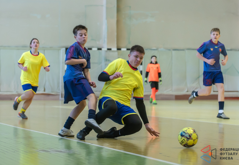 КДЮСШ Переможець-2 12' - Адамас-Здвиж 12'