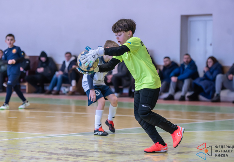 КДЮСШ Чемпіон-3 17' - SAF Chayka-3 17'