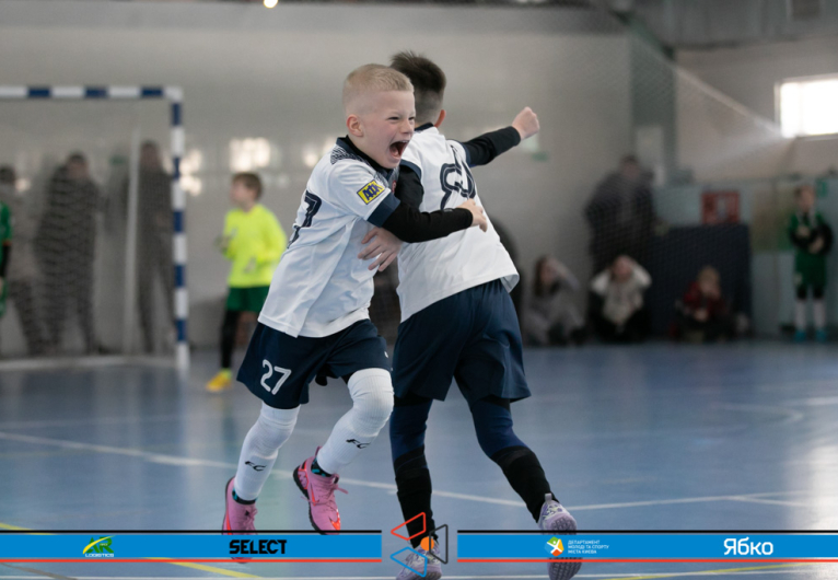 SAF Chayka-3 17' - ДЮСШ Дарниця 17'