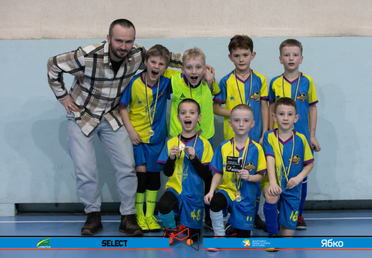 НСК Ураган 19' - SAF Chayka 19'