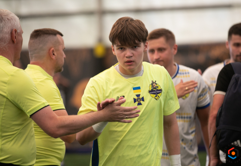 Star - FC KHARAKTERNIK